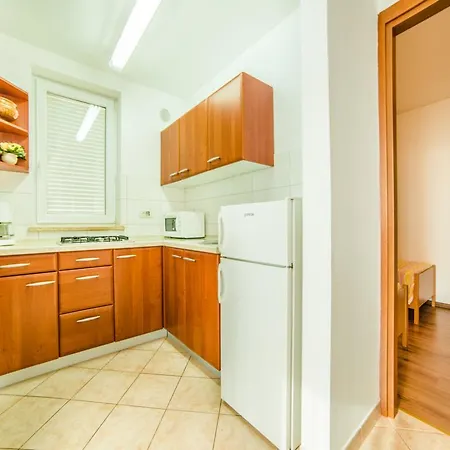 Leveric 230 Rovinj