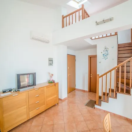 Leveric 230 Apartmán *