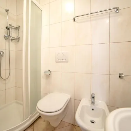Leveric 230 * Rovinj