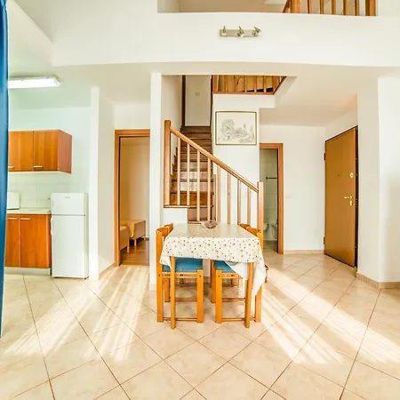 Leveric 230 Rovinj